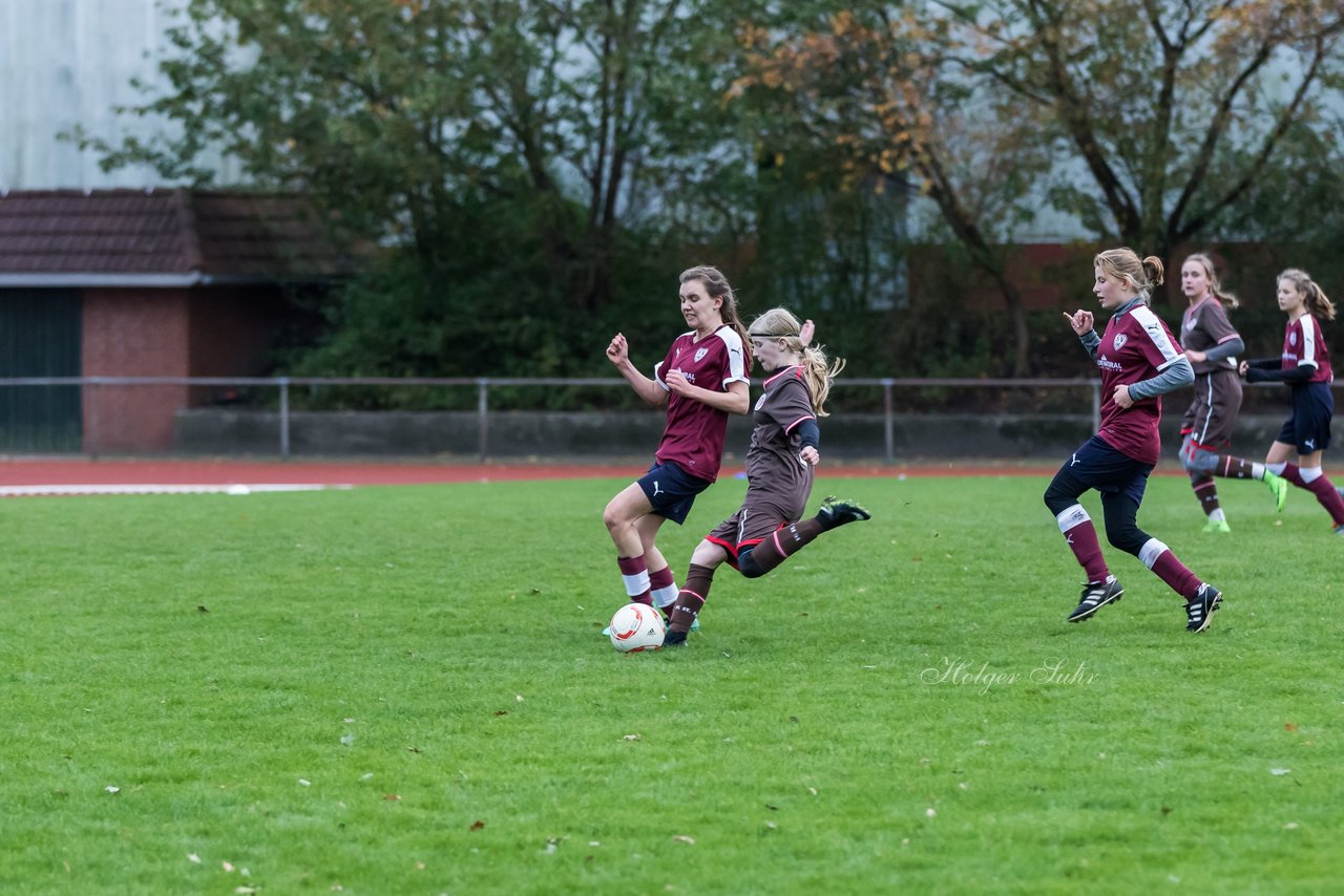 Bild 215 - C-Juniorinnen Halstenbek-Rellingen - St.Pauli : Ergebnis: 0:5